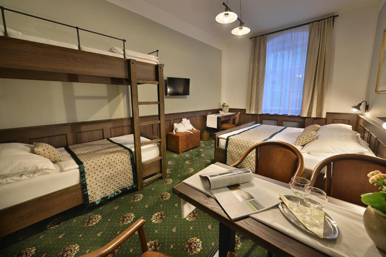 Hotel Podhrad Hluboká nad Vltavou Kültér fotó